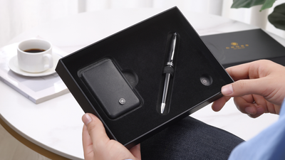 Gifts for Your Boss: Sophisticated and Memorable Presents for Any Occasion