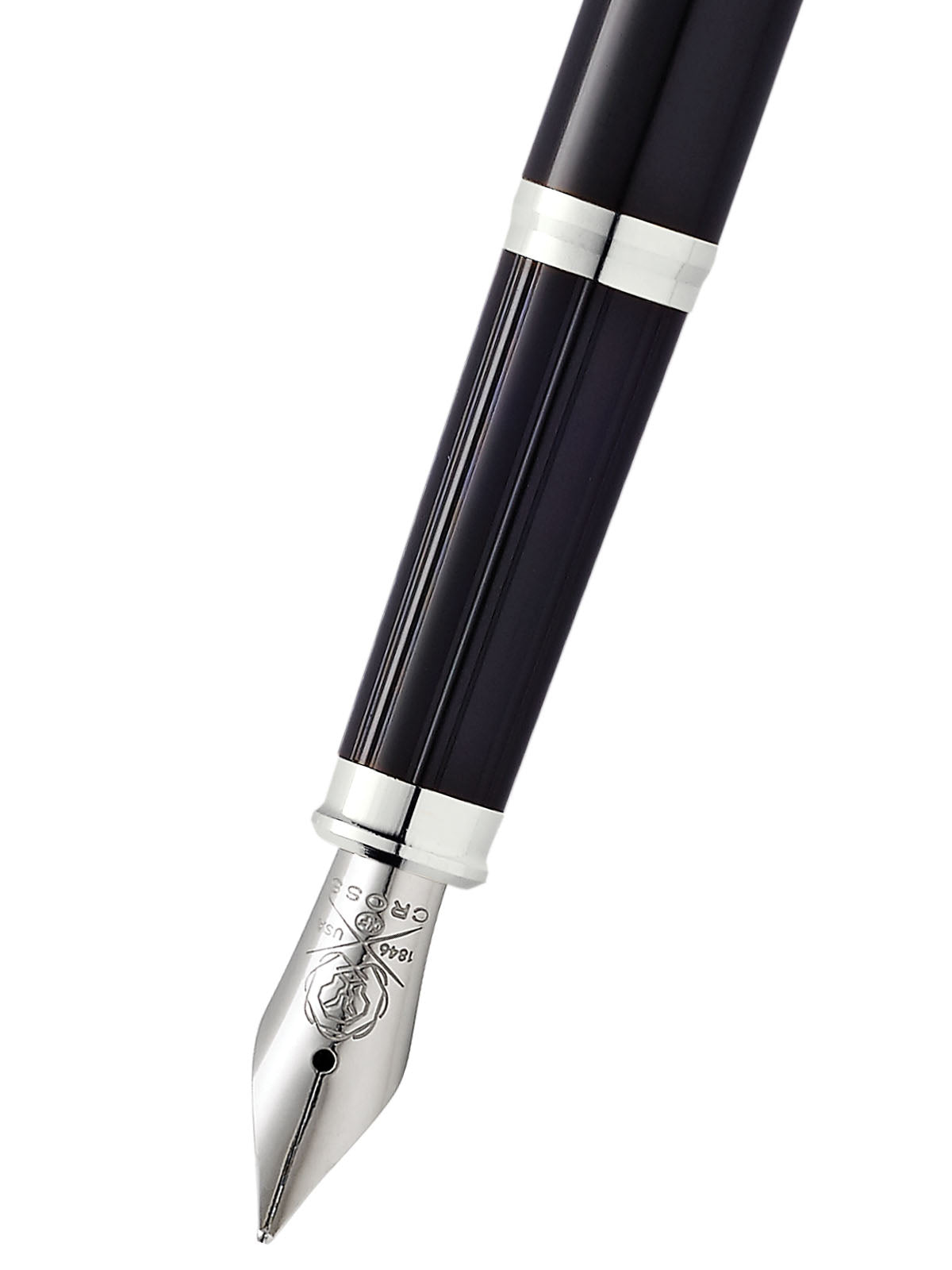 Stylo plume Cross Century® II laqué noir avec attributs chromés et pointe moyenne en acier inoxydable poli