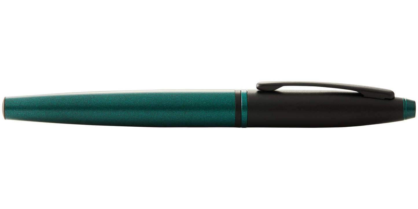 Calais Matte Green and Black Lacquer Fountain Pen